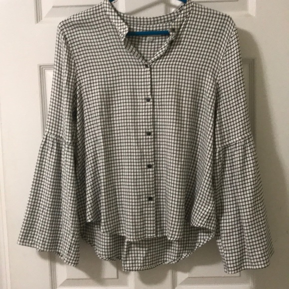 Madewell Button Down with Bell Sleeves - Picture 1 of 5